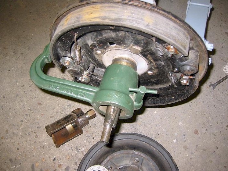 Model a ford hub puller #7